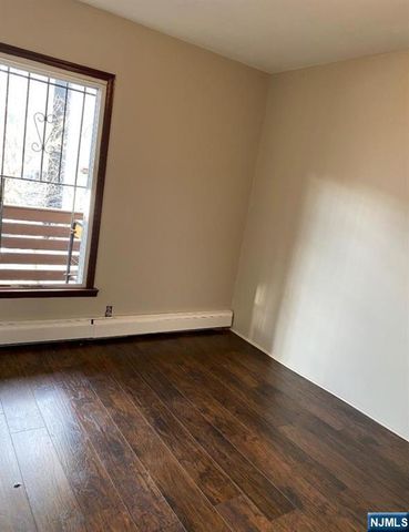 148 Garside Street, Newark, NJ 07104