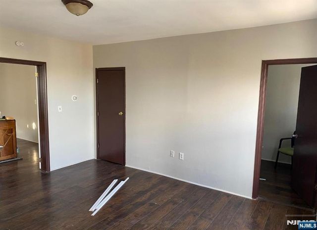 148 Garside Street, Newark, NJ 07104