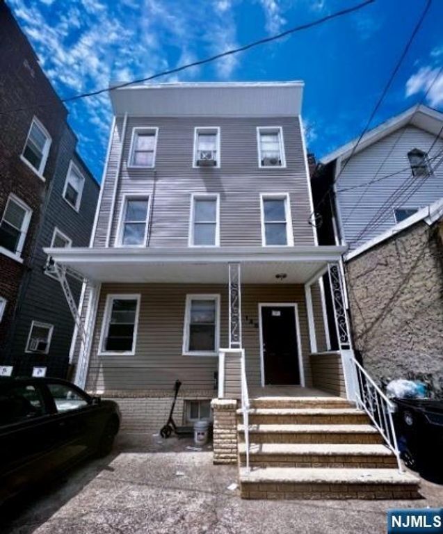148 Garside Street, Newark, NJ 07104