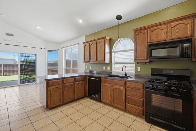 10013 Bull Run, Fort Worth, TX 76177