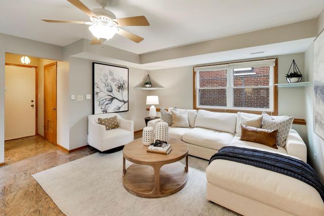 1220 N Maple Avenue, La Grange Park, IL 60526