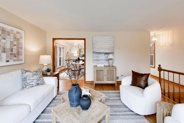 1220 N Maple Avenue, La Grange Park, IL 60526