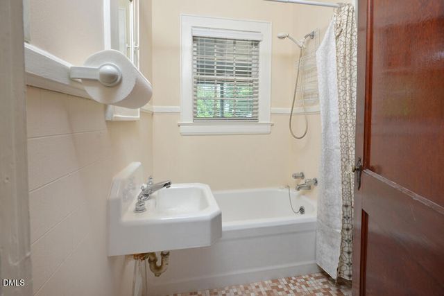 1814 Chapel Hill Road, Durham, NC 27707