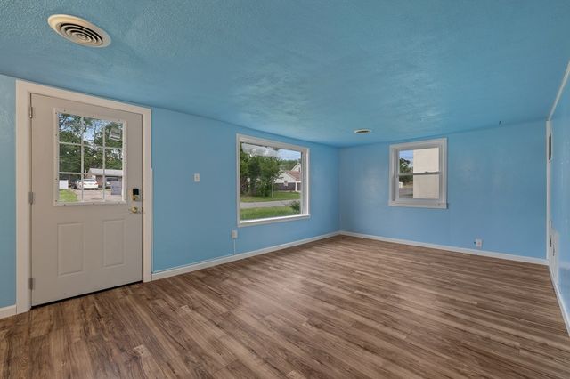 933 Fairfax Ave., Mansfield, OH 44906