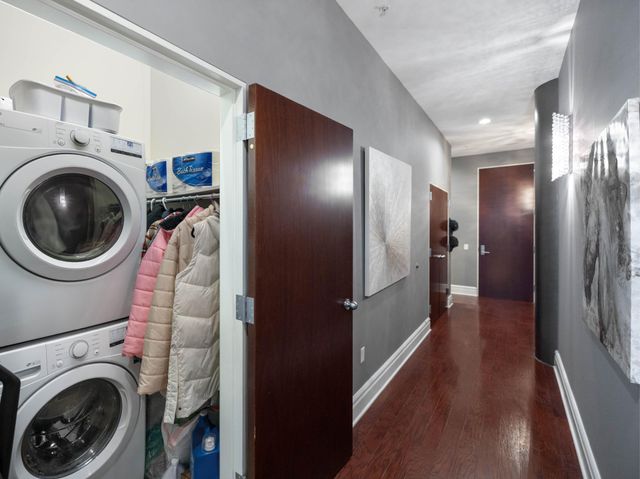 5601 Smetana Drive 808, Hopkins, MN 55343