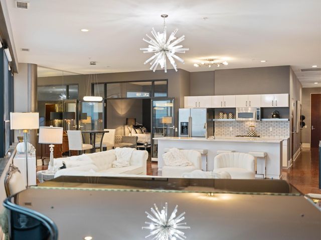 5601 Smetana Drive 808, Hopkins, MN 55343