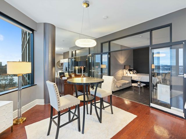 5601 Smetana Drive 808, Hopkins, MN 55343