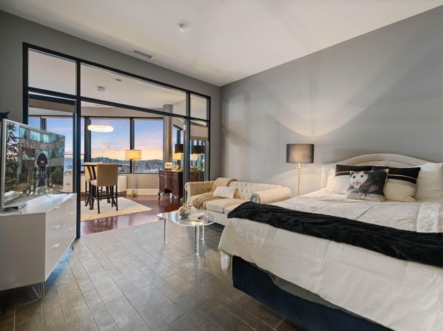 5601 Smetana Drive 808, Hopkins, MN 55343