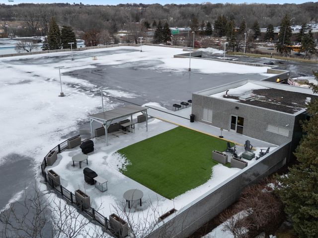 5601 Smetana Drive 808, Hopkins, MN 55343