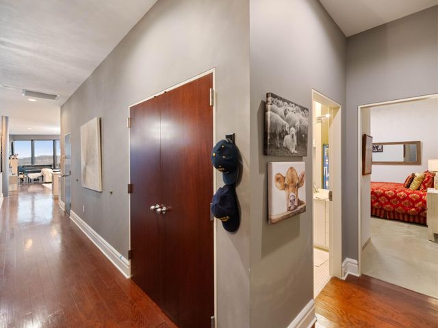 5601 Smetana Drive 808, Hopkins, MN 55343