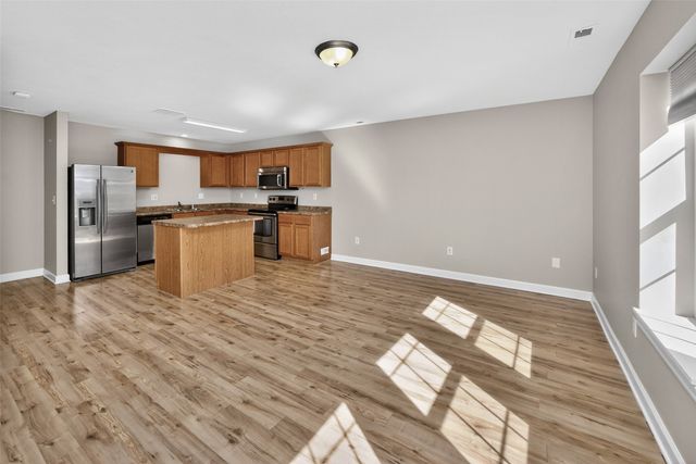 386 NE Satinwood None, Waukee, IA 50263