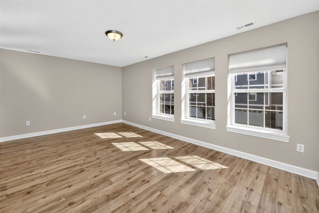 386 NE Satinwood None, Waukee, IA 50263