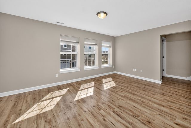 386 NE Satinwood None, Waukee, IA 50263