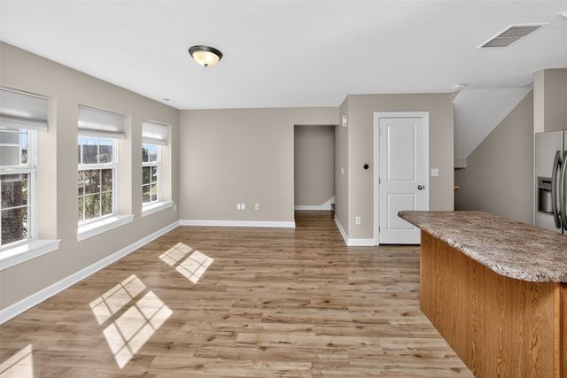 386 NE Satinwood None, Waukee, IA 50263