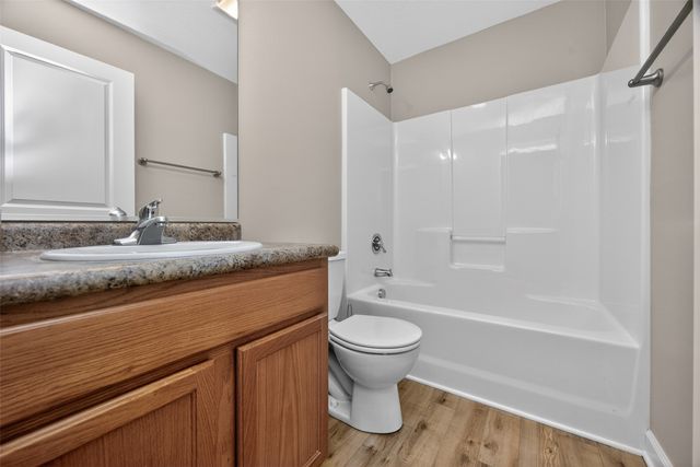 386 NE Satinwood None, Waukee, IA 50263