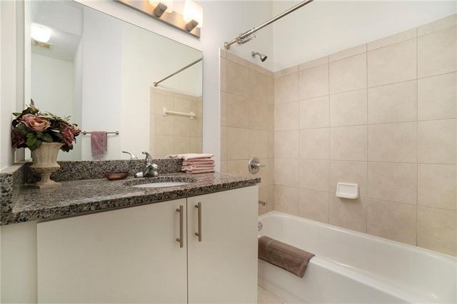 390 17th Street NW 6013, Atlanta, GA 30363