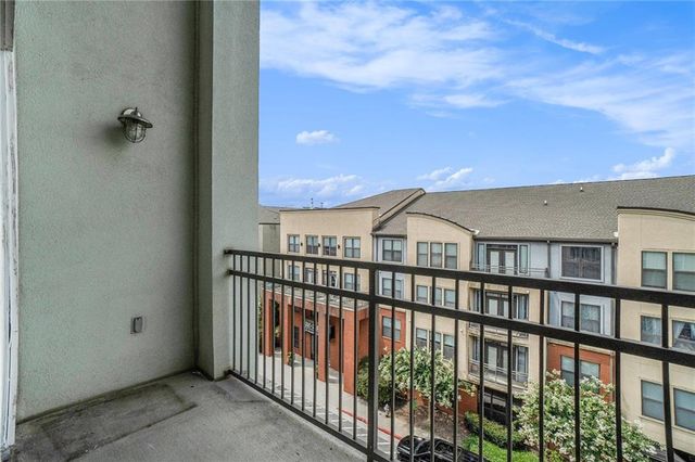 390 17th Street NW 6013, Atlanta, GA 30363