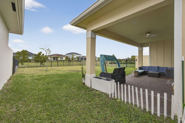 17235 Tawny Owl Trail, Loxahatchee, FL 33470