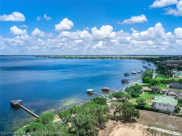 112 Lime Road NE, Lake Placid, FL 33852
