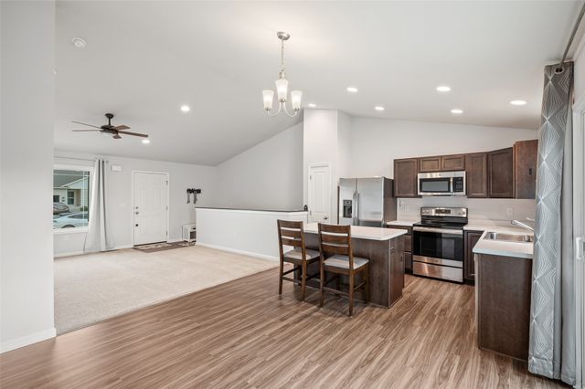 4456 E 48th Street, Des Moines, IA 50317