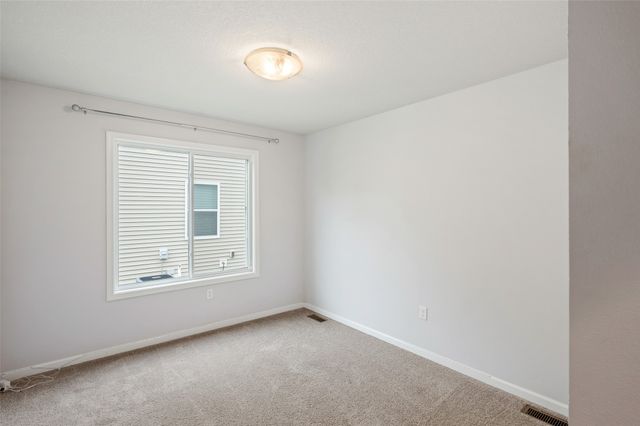 4456 E 48th Street, Des Moines, IA 50317