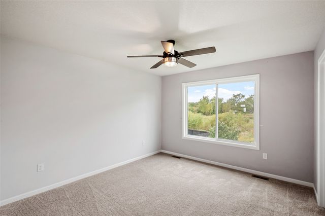 4456 E 48th Street, Des Moines, IA 50317