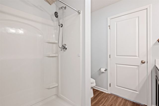 4456 E 48th Street, Des Moines, IA 50317