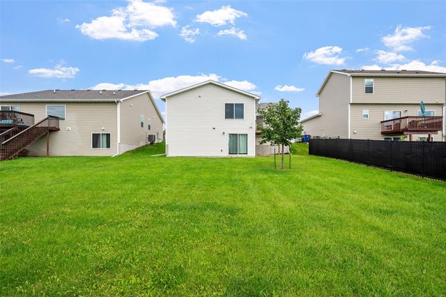 4456 E 48th Street, Des Moines, IA 50317
