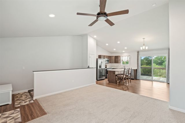 4456 E 48th Street, Des Moines, IA 50317