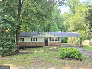 3460 Meadowview Drive, Lithia Springs, GA 30122