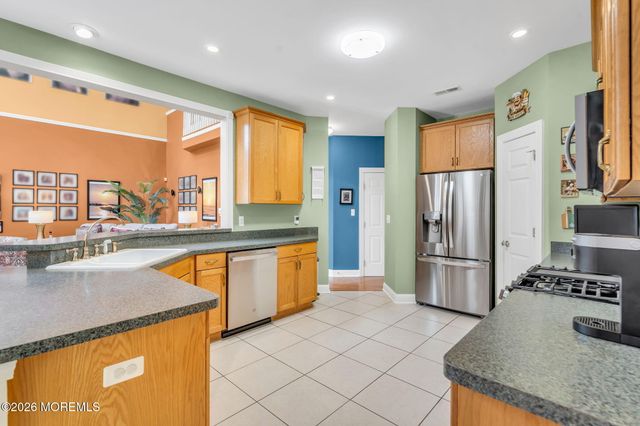 21 Fox Hollow Drive, Jackson, NJ 08527