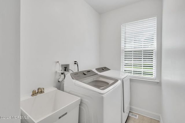 21 Fox Hollow Drive, Jackson, NJ 08527