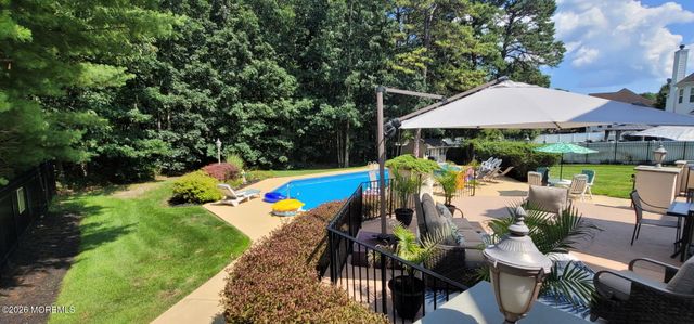 21 Fox Hollow Drive, Jackson, NJ 08527