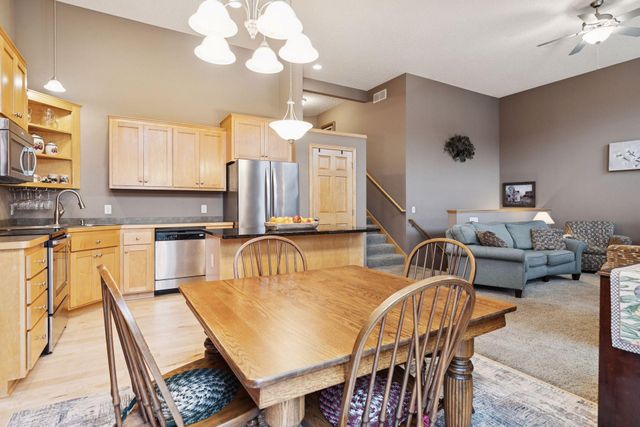 3124 Frontier Drive, Woodbury, MN 55129