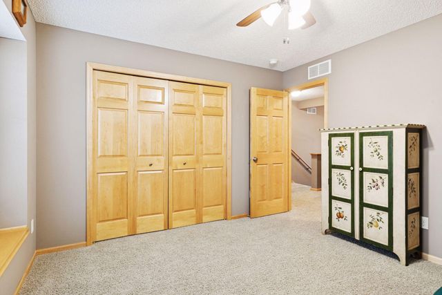 3124 Frontier Drive, Woodbury, MN 55129