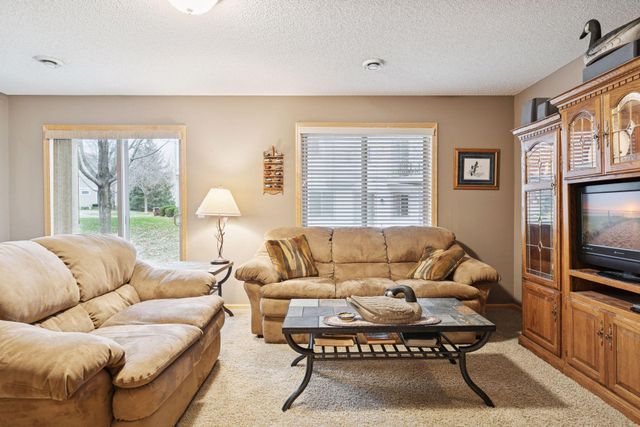 3124 Frontier Drive, Woodbury, MN 55129