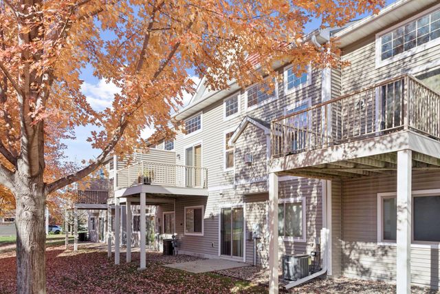 3124 Frontier Drive, Woodbury, MN 55129