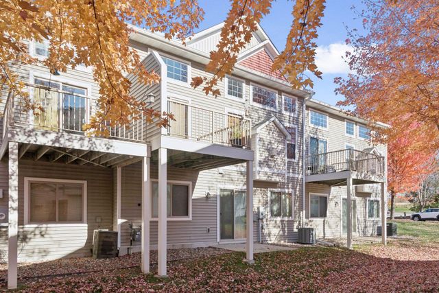 3124 Frontier Drive, Woodbury, MN 55129