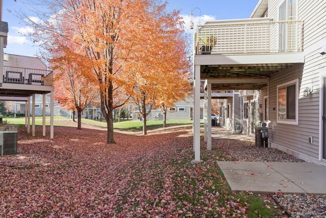 3124 Frontier Drive, Woodbury, MN 55129