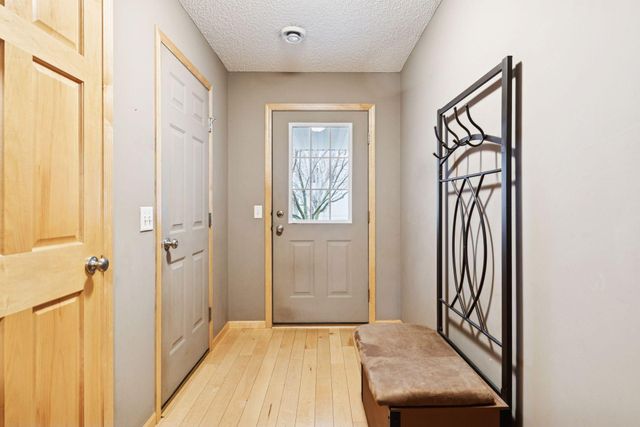 3124 Frontier Drive, Woodbury, MN 55129