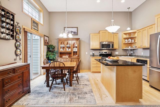 3124 Frontier Drive, Woodbury, MN 55129