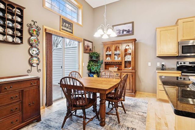 3124 Frontier Drive, Woodbury, MN 55129