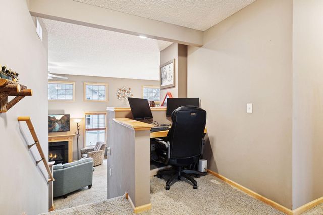 3124 Frontier Drive, Woodbury, MN 55129