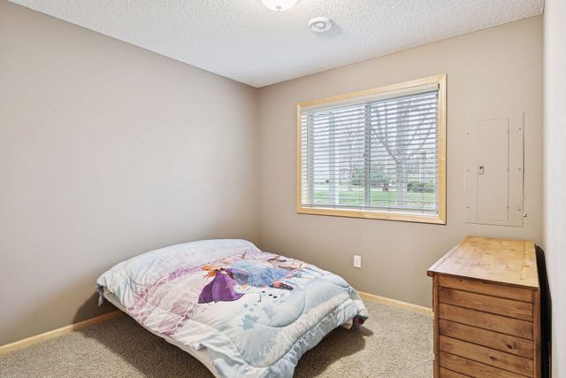 3124 Frontier Drive, Woodbury, MN 55129