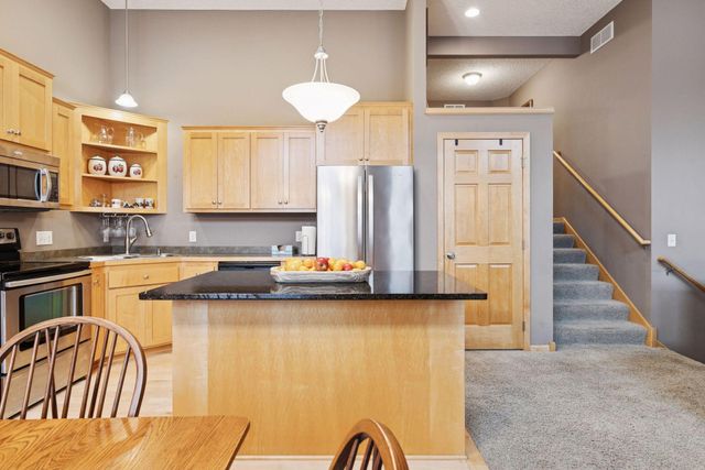 3124 Frontier Drive, Woodbury, MN 55129