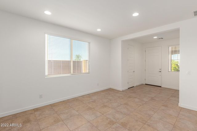 9239 W Sells Drive, Phoenix, AZ 85037