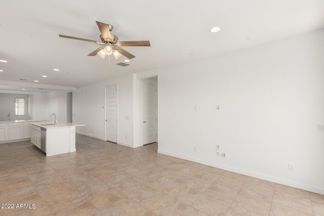 9239 W Sells Drive, Phoenix, AZ 85037