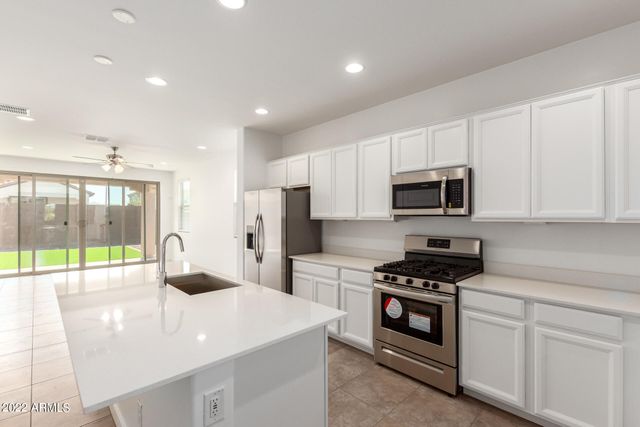 9239 W Sells Drive, Phoenix, AZ 85037