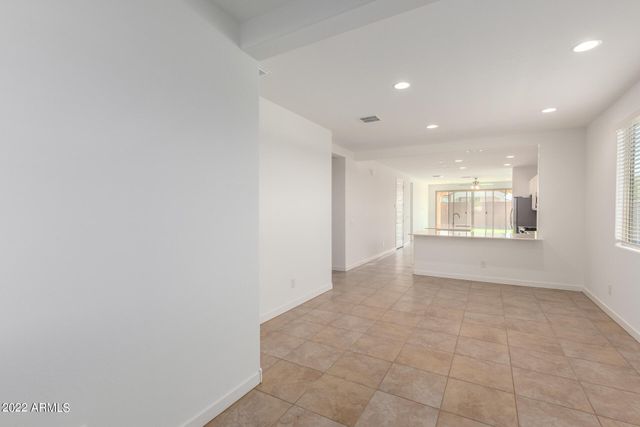 9239 W Sells Drive, Phoenix, AZ 85037