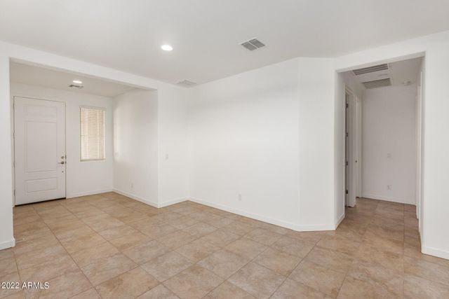 9239 W Sells Drive, Phoenix, AZ 85037